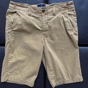 Men’s American Eagle Khaki Shorts (Size 31)